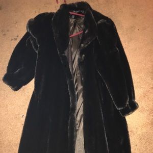 Dubrowsky & Perlbinder fur coat